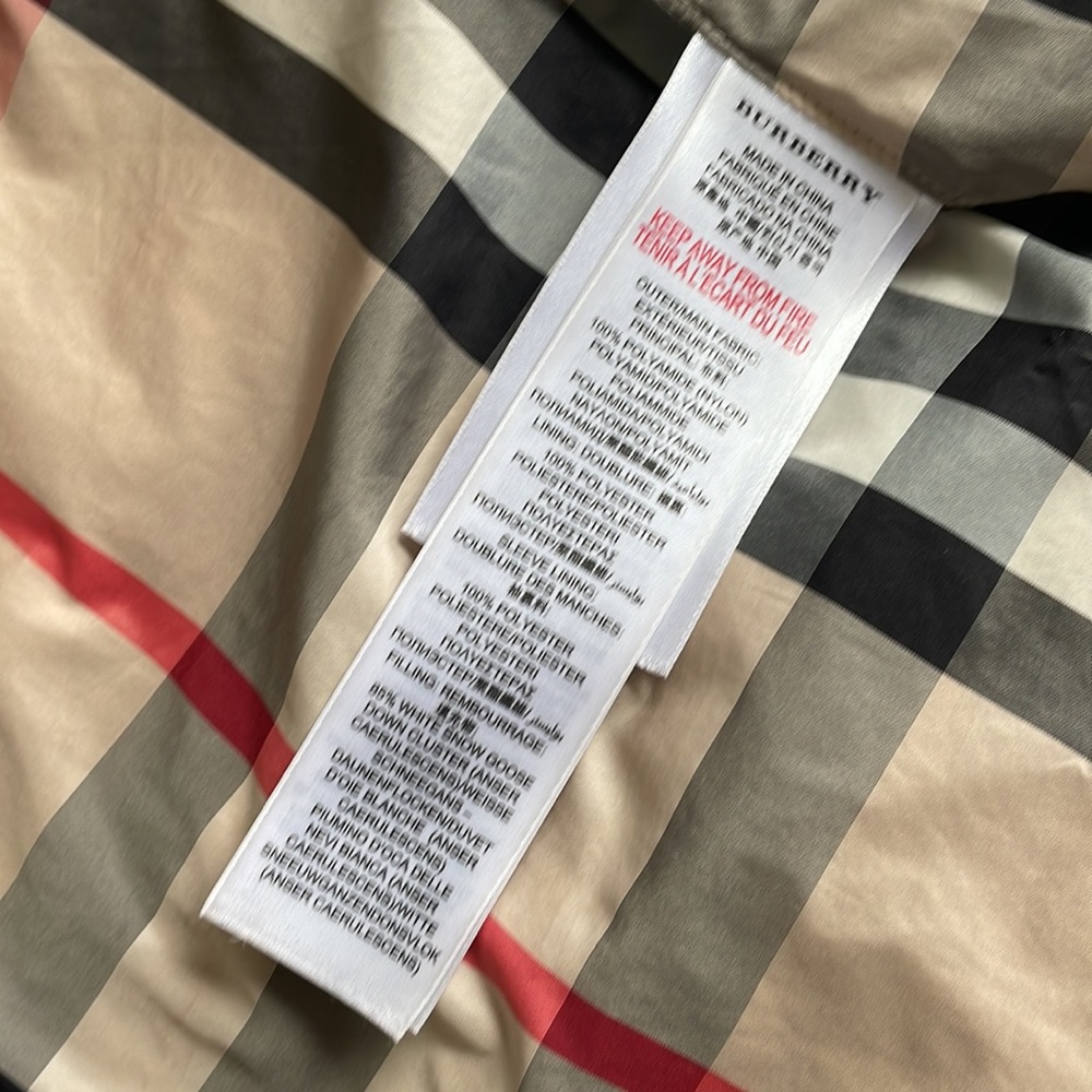 Authentic Girls Burberry Jacket - Picture 4 of 12